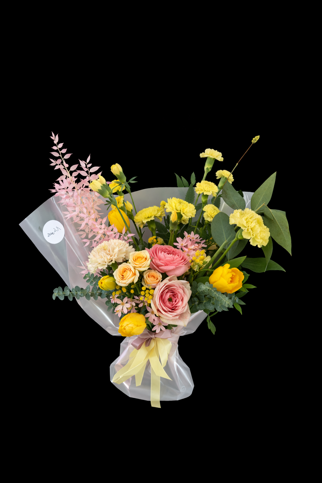 Brīvas formas pušķis pavasara ziedu mix maigos toņos